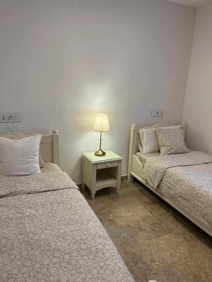 Apartamento Luminoso Paloma A 350 Metros De La Playa Con Parking Gratuito Сан-Фелиу-де-Гишольс Экстерьер фото